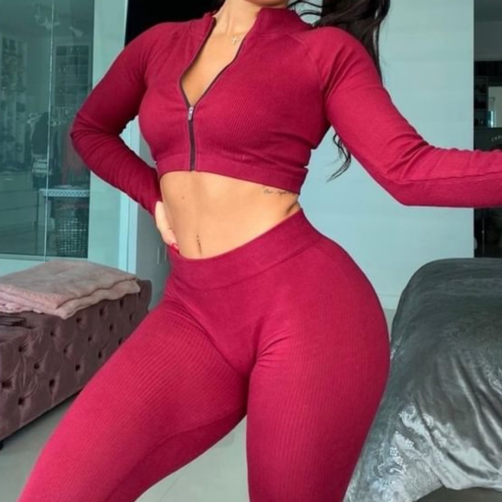SOLD Workouts by katya ribbed set burgundy